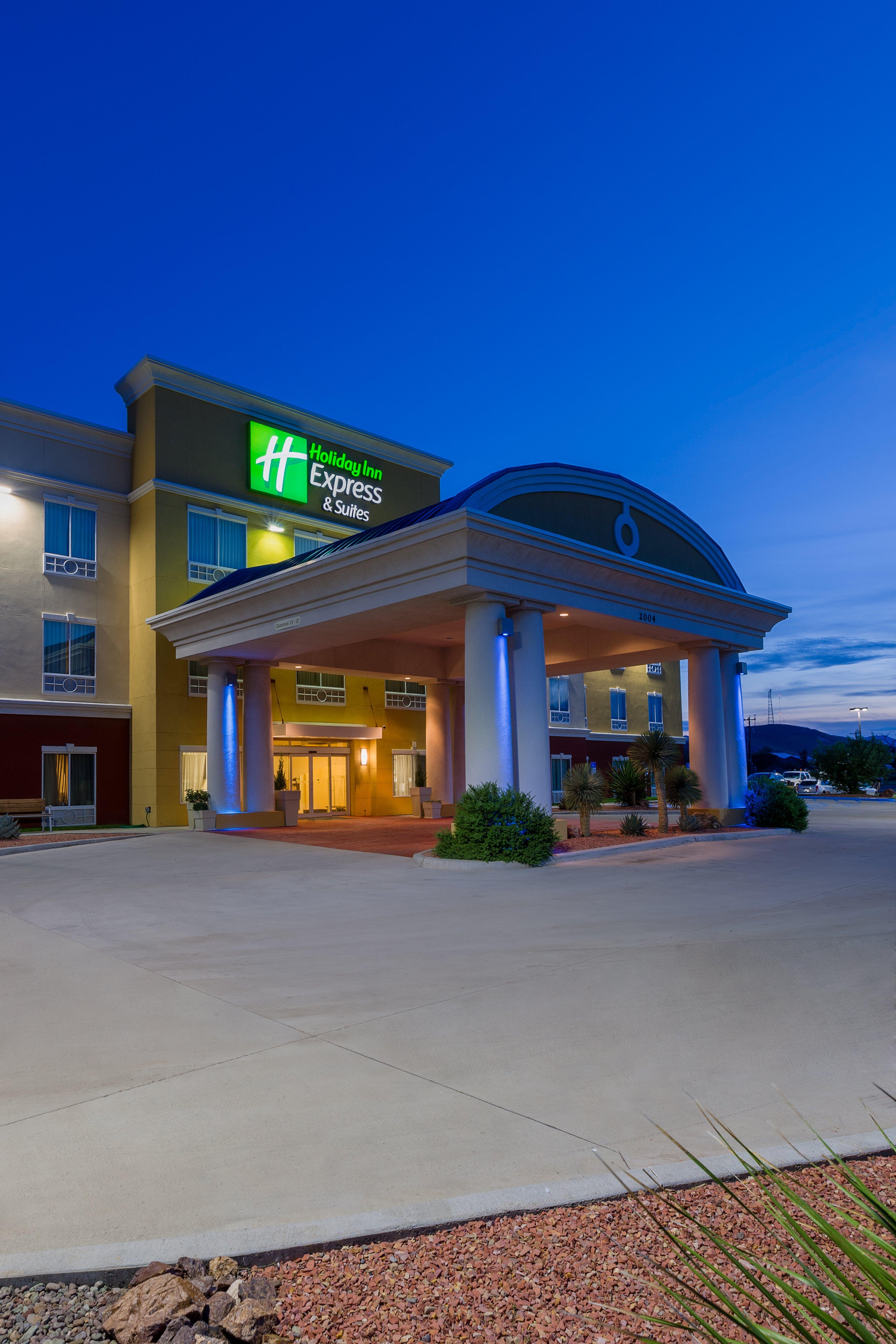 Holiday Inn Express And Suites Alpine By Ihg Kültér fotó