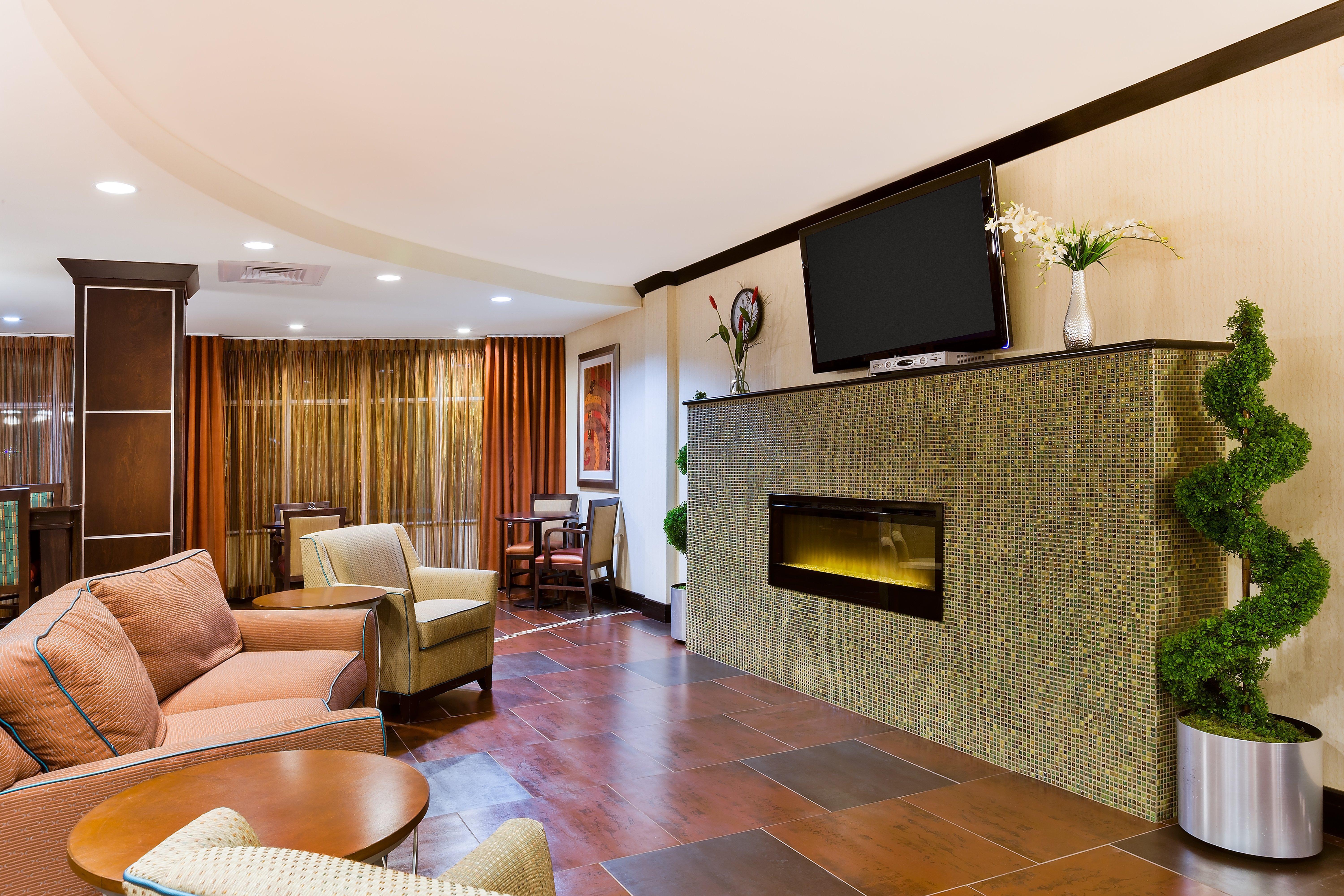 Holiday Inn Express And Suites Alpine By Ihg Kültér fotó